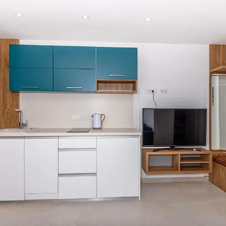 Sandstrandnahe Mit Pool