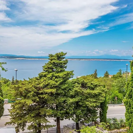 Sandstrandnahe Mit Pool