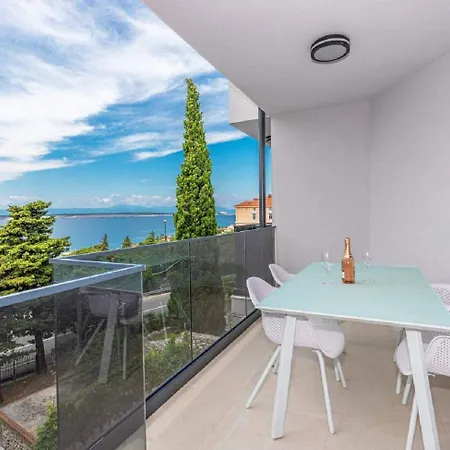 Sandstrandnahe Mit Pool Crikvenica