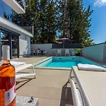 Sandstrandnahe Mit Pool Appartement